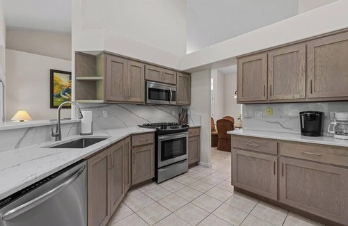 Port Orange House | ⭐Pet Friendly-Light and Bright, Updated 4-Bedroom Home-Sunrise Oaks⭐