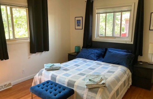 Lakewood House | Pet friendly, lots of light in 3 bedroom w/ fenced yard