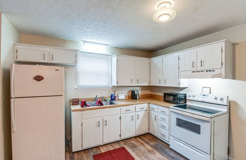 Madison House | Pet-Friendly Madison Home: 11 Mi to Dtwn Nashville