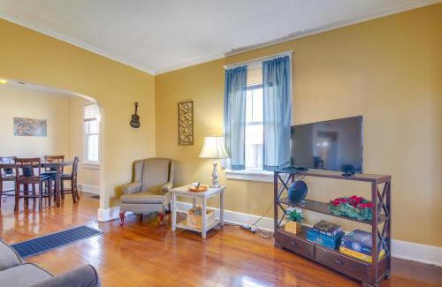 Vollintine-Evergreen House | Pet-Friendly Memphis Home - 4 Mi to Downtown!