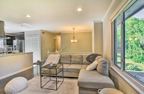 West Bloomfield House | Pet-Friendly Michigan Home 5 Mi to State Park!