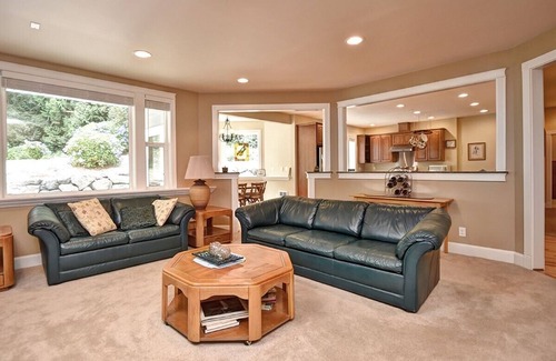 North Creek Apartment | Pet-friendly MIL apartment in quiet neighborhood with fenced dog yard