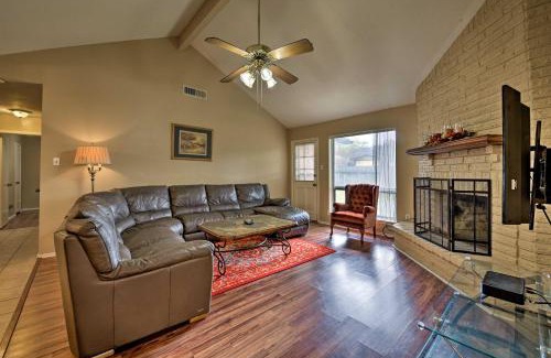 Missouri City House | Pet-Friendly Missouri City Home with Fenced-In Yard!