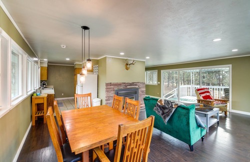 Stevensville House | Pet-Friendly Montana Abode w/Balcony & Fireplace!