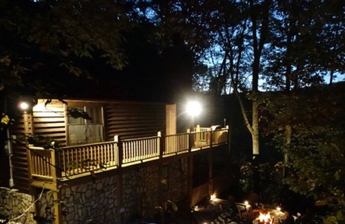 Robbinsville Ski Chalet | Pet Friendly Mountain View Retreat
