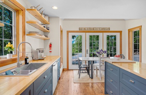 Bryant Pond Ski Chalet | Pet Friendly/Mt. Home/Beau Views/3 or more nights 20% DISC!
