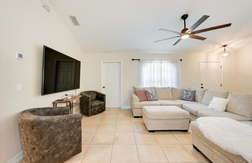 Rural Estates House | Pet-Friendly Naples Vacation Rental with Fire Pit!
