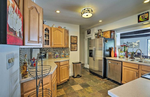 Pine Island Center House | Pet-Friendly Oasis w/Deck & Fire Pit in Bokeelia!