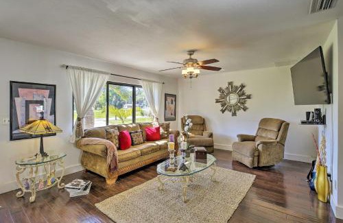 Pine Island Center House | Pet-Friendly Oasis with Deck and Fire Pit in Bokeelia!