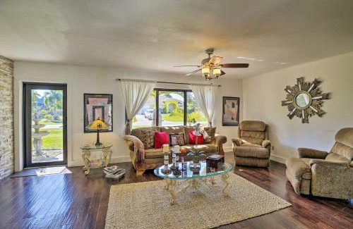 Pine Island Center House | Pet-Friendly Oasis with Deck and Fire Pit in Bokeelia!