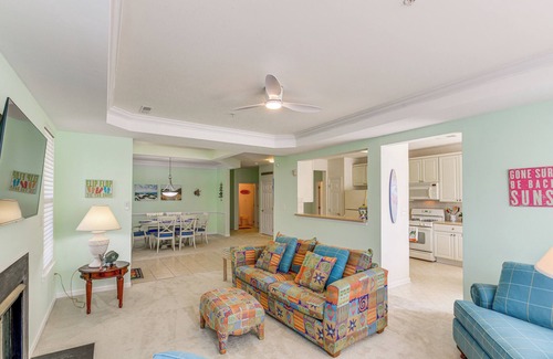 Ocean View Condo | Pet-Friendly Ocean View Condo w/Community Perks!