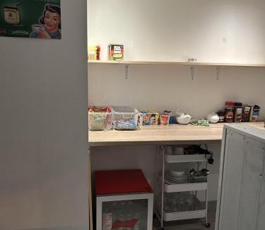 Finglas House | Pet-Friendly Open Plan Cabin in Dublin Sleeps 2