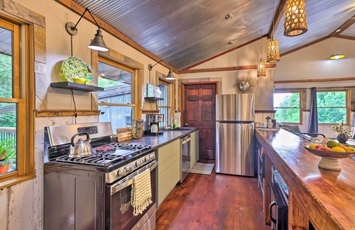 Fremont County Cabin | Pet-Friendly Outdoor Paradise w/Grill, Decks