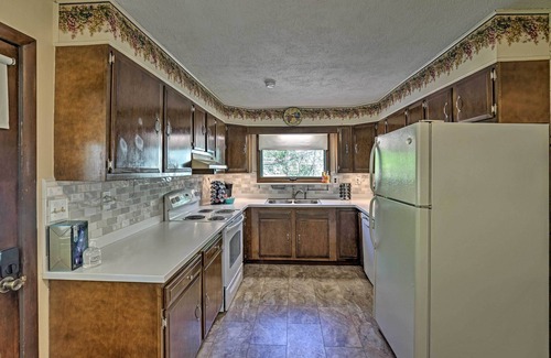 Willard House | Pet-Friendly Ovid Home Near Seneca Lake & Wineries