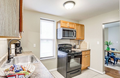 Pacific House | Pet-Friendly Pacific Cottage Near Purina Farms!