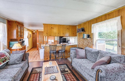 Perham House | Pet-Friendly Perham Home: Fire Pit + Trail Access!