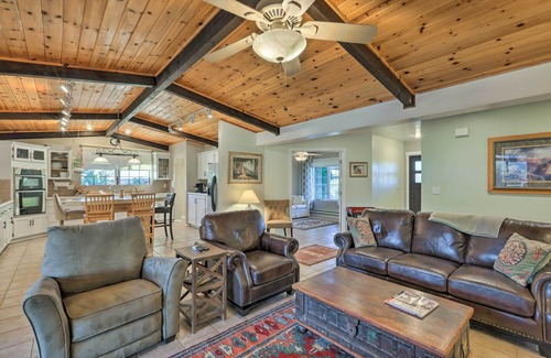 Williamson House | Pet-Friendly Prescott Home on 3 Acres w/Sunroom