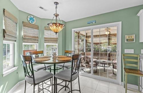 Tranquil Harbour House | Pet friendly Private Home in Oak Island