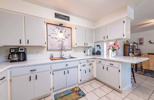 Paso Robles House | Pet Friendly Ranch with Fire Pit, BBQ and Pool!
