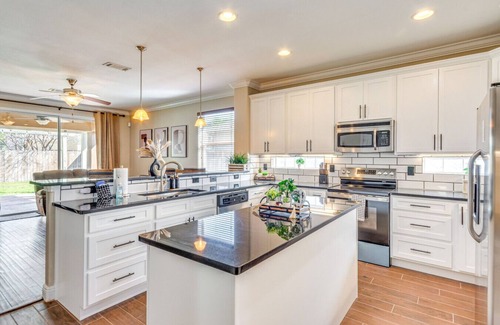 Mary Esther Apartment | Pet-Friendly Retreat | Private Fenced Yard, Near Parks & Gulf