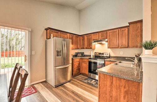 Charlotte House | Pet-Friendly Retreat w/Yard: ~ 8 Mi to Downtown!