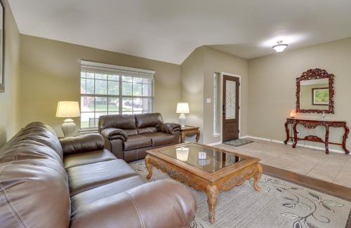Rolling Ridge House | Pet-Friendly Round Rock Escape with Hot Tub!