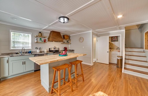 Springville House | Pet-Friendly Springville Cabin Near Kentucky Lake!