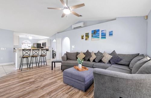 Sunridge Woods House | Pet-Friendly | Saltwater Pool, Hot Tub & BBQ