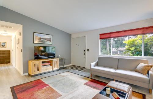 Inglewood House | Pet-Friendly Sammamish Home with Deck about 3 Mi to Lake