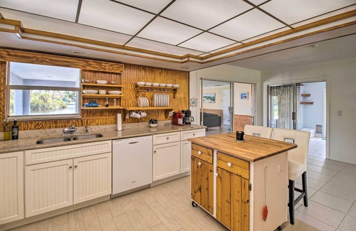 Sebastian Highlands House | Pet-Friendly Sebastian Home on Lake; Golf Nearby