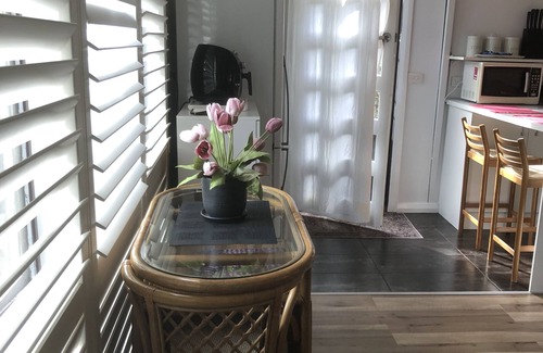 Blairgowrie Cottage | Pet friendly self contained accommodation set in a private garden