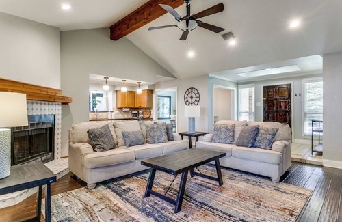 Plano House | Pet-friendly SFH on quiet cul-de-sac street
