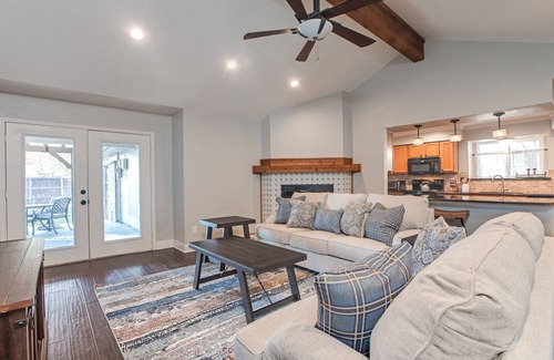 Plano House | Pet-friendly SFH on quiet cul-de-sac street