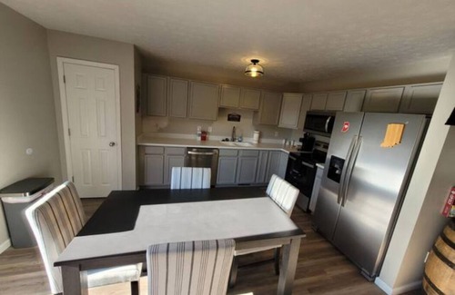 Bloomington House | Pet Friendly! Short- Drive to IU! Cozy Unit!