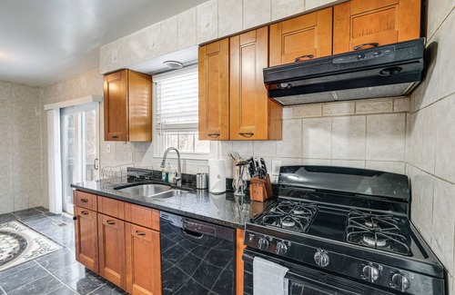Silver Spring House | Pet-Friendly Silver Spring Home: 2 Mi to Downtown!