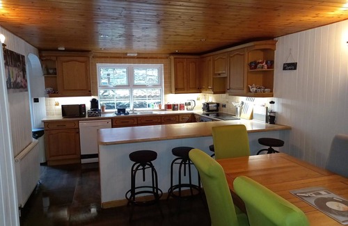 Maentwrog Cottage | Pet-Friendly Snowdonia Cottage Cozy Self-Catering Retreat in North Wales