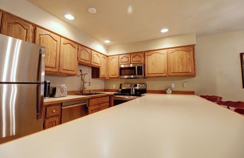 Copper Mountain Village Condo | Pet Friendly, Spacious, Mountain Views SB102