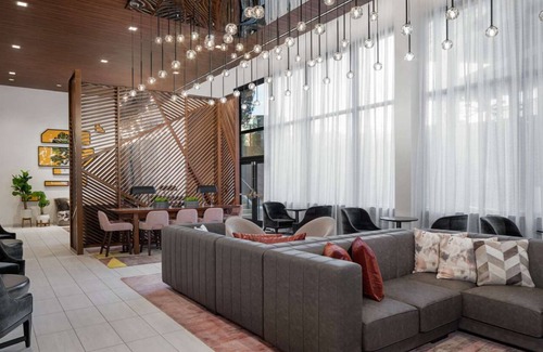 Dunwoody Hotel | Pet-Friendly Stay Close Shopping with Free Daily Breakfast Included