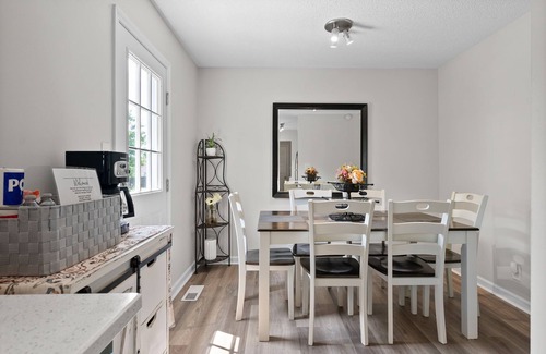 Oak Grove House | Pet-Friendly Stay & EV Ready | Sleeps 6 Plus