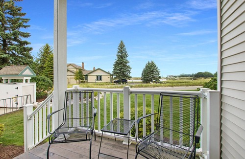 Manistee Condo | Pet-Friendly Studio at Harbor Village