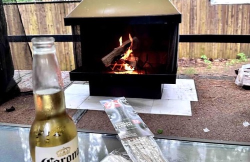 Center Conway Cabin | Pet Friendly Summer A-Frame | Pool | AirHockey | Fun