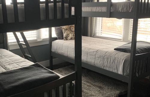 Luther Other | Pet Friendly! Super Cute Farmhouse - Fenced Yard!