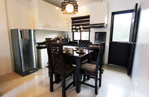 Silang Junction North House | Pet-Friendly Tagaytay Summer House