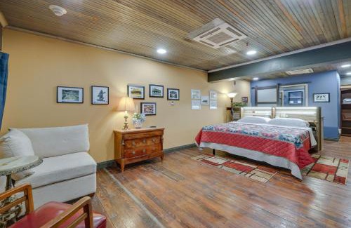 Texarkana Apartment | Pet-Friendly Texarkana Studio in The Historic 1894