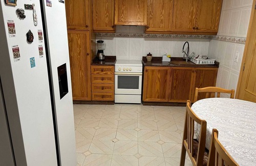 Bellreguard House | Pet friendly townhouse!