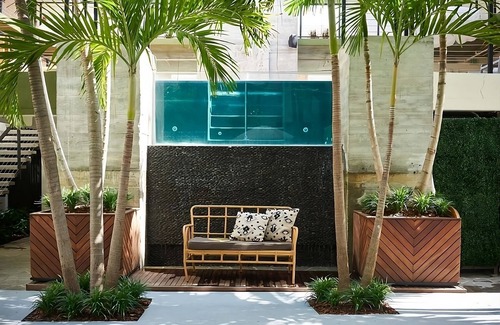 South of Fifth House | Pet-Friendly Tropical Paradise Retreat, Iconic Oceanfront, Near Nikki Beach!