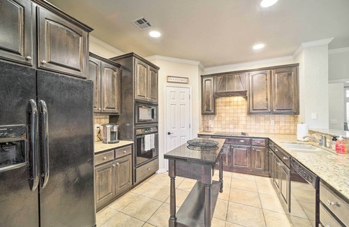 South Tulsa House | Pet-Friendly Tulsa Escape w/Private Hot Tub!