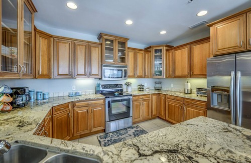 Jacksonville Condo | Pet Friendly Luxury Penthouse 3 BR 3.5 bath Condo