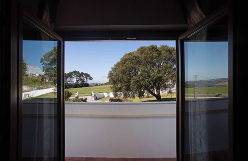 Caldas da Rainha Villa | Pet-Friendly Villa Melquites Country House with Mountain View, Pool, Wi-Fi, Terraces & Garden