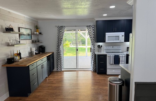 Lake Placid House | Pet Friendly Vacation Hideaway in Lake Placid Florida